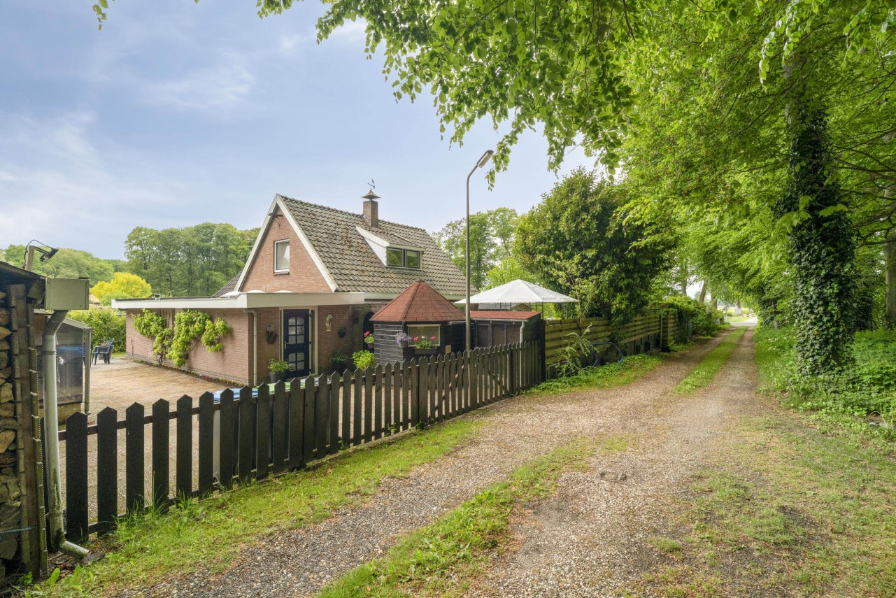 Bovendwarsweg 81A in Oldebroek